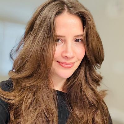 Portrait of creator carolinamercor