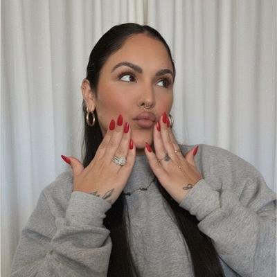 Portrait of creator zandrilo