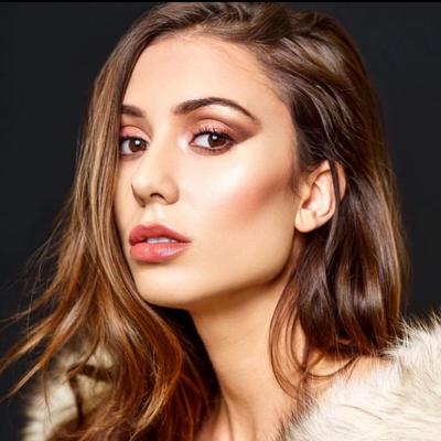 Portrait of creator brittdipp