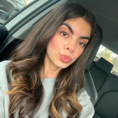 Portrait of creator isabella.calderon