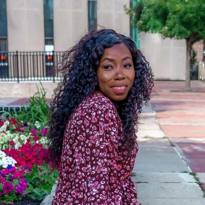 Portrait of creator gracesonde_