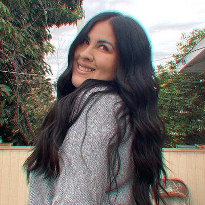 Portrait of creator samanthajaaay