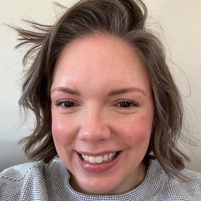 Portrait of creator kellyclemence27