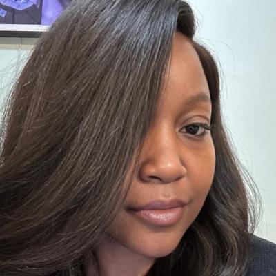 Portrait of creator aundreab