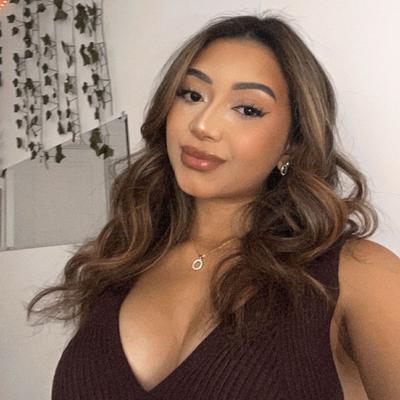 Portrait of creator arianna_p.o