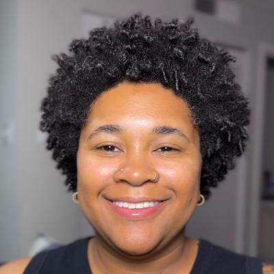 Portrait of creator arielcre8ts