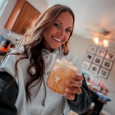 Portrait of creator kelliechandler2