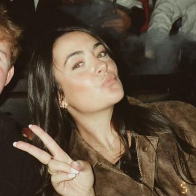 Portrait of creator oliviahix