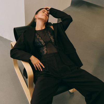 Portrait of creator hannamietz