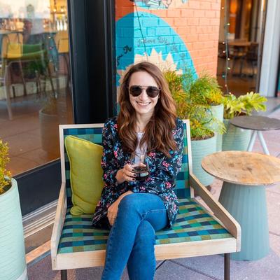 Portrait of creator eating.through.atlanta