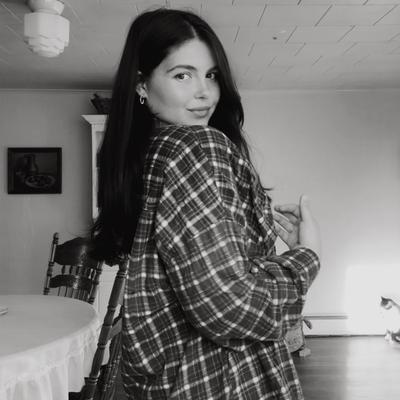 Portrait of creator jessicahauze