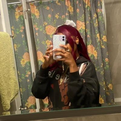 Portrait of creator itsmysecretlife