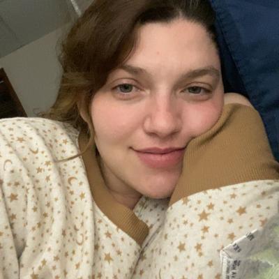 Portrait of creator _._mama.mac_._