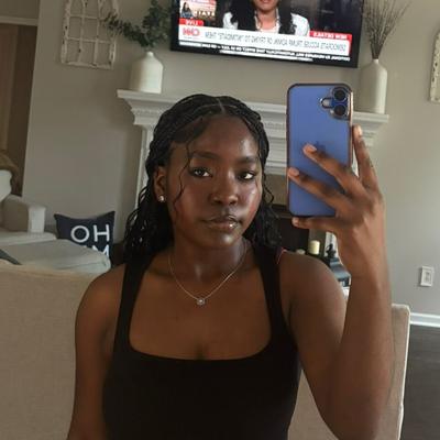 Portrait of creator diamoniquetaborre