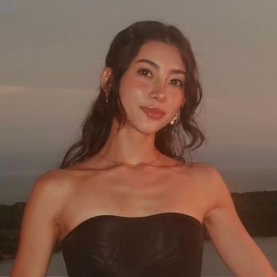 Portrait of creator mari.xbara