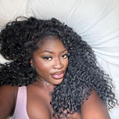 Portrait of creator ictyn.mimii