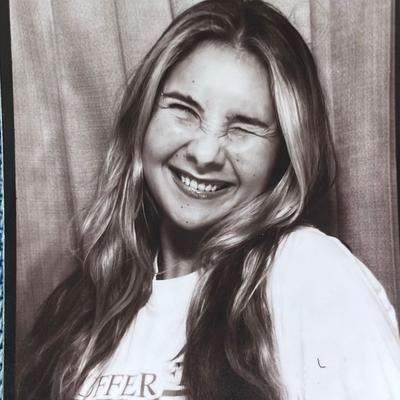 Portrait of creator lo_esparza