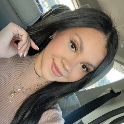 Portrait of creator eliza__xo