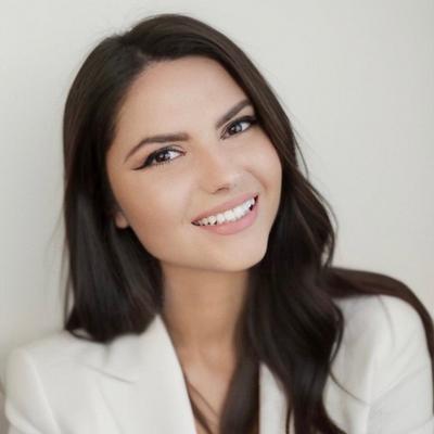 Portrait of creator itsinalibra