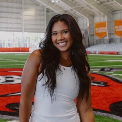 Portrait of creator hannahhhalili