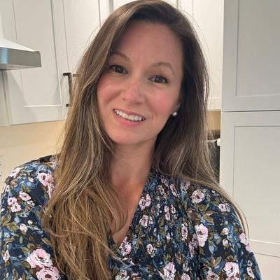 Portrait of creator erin.makehomesimple