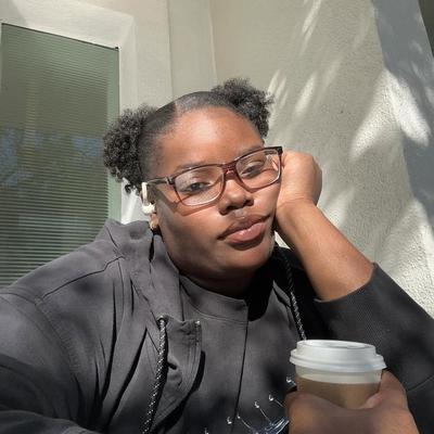 Portrait of creator cierraalashaa