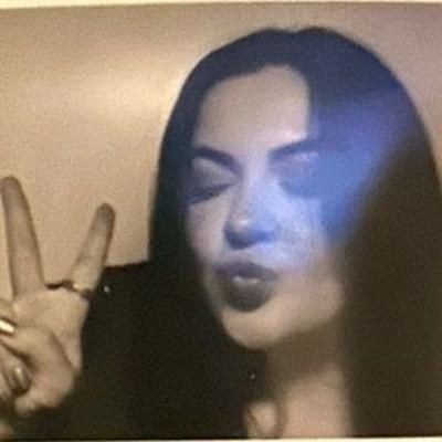 Portrait of creator isababy__