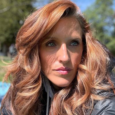 Portrait of creator jessierobbins04