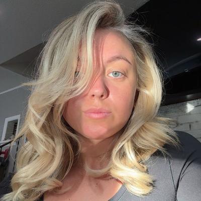 Portrait of creator growingwithmorgan