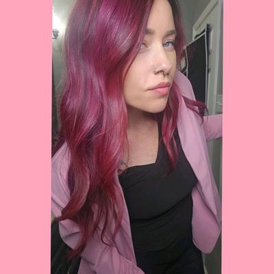 Portrait of creator autumnvonlux