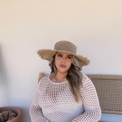 Portrait of creator ashleynflores_