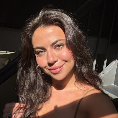 Portrait of creator eleanorgreenn