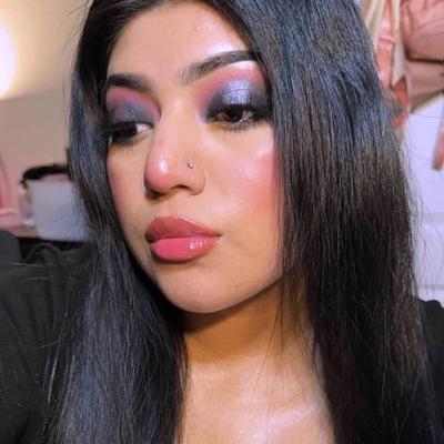 Portrait of creator dianebarro_