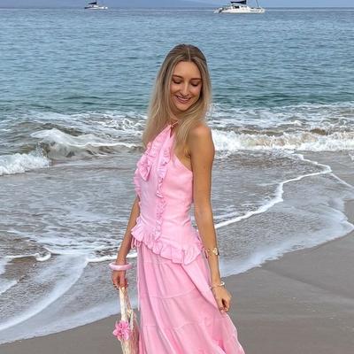 Portrait of creator rachellmeador