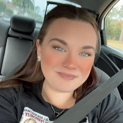 Portrait of creator kaelahfrick