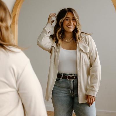 Portrait of creator shelbyroelfs