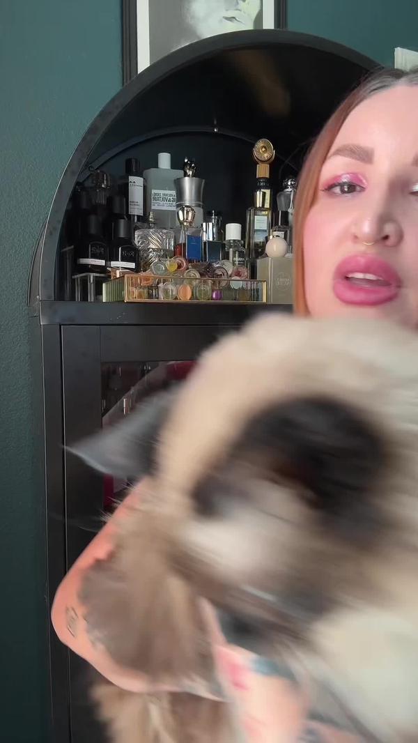 Post by lipstickassassin