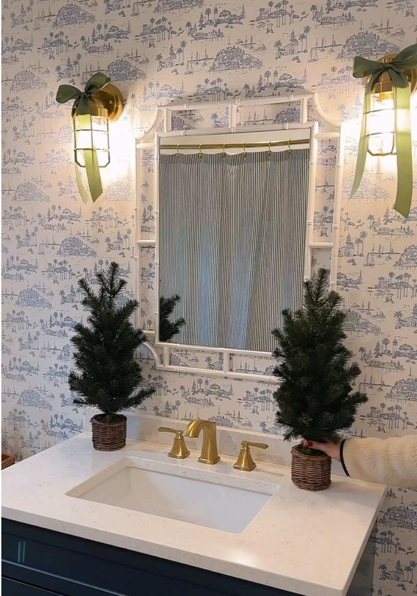 Post by belleoftheball45