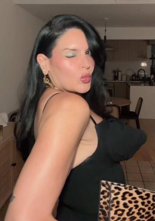 Post by nicolettemason