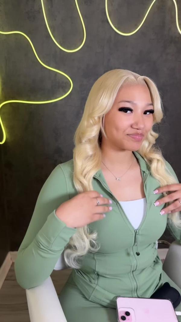 Post by loverrgirl12