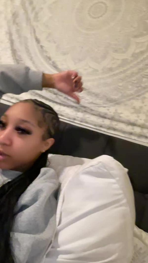 Post by loverrgirl12