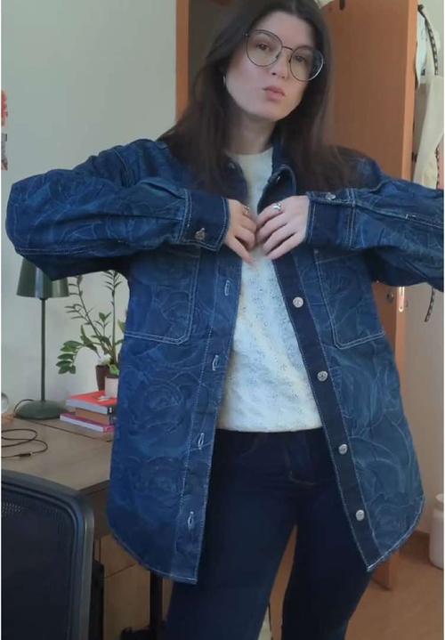 Post by emiapolinario