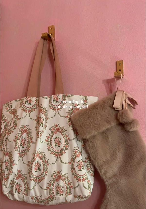 Post by saracreatesss