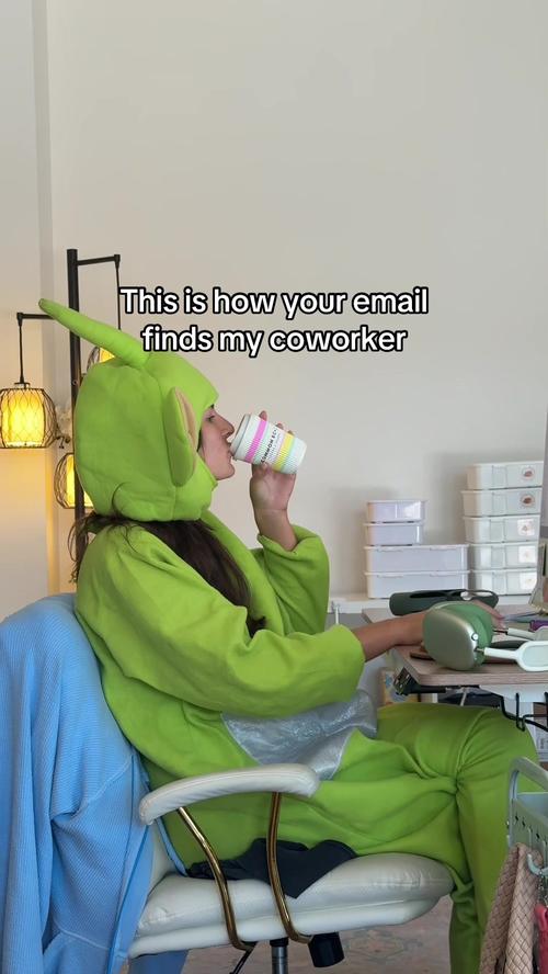 Post by youngwildandfriedman