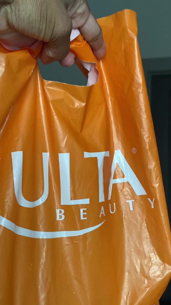 Post by nicholetteashley