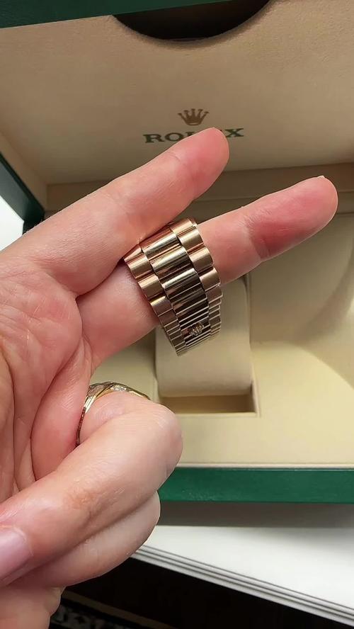 Post by watchgirloffduty