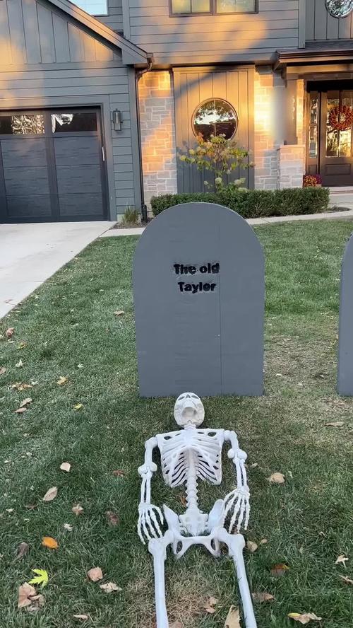 Post by laurenelizabethburke