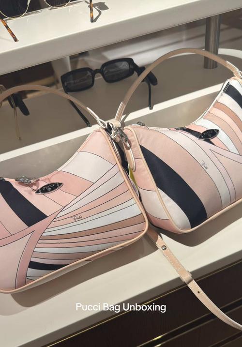 Post by clairechanelle