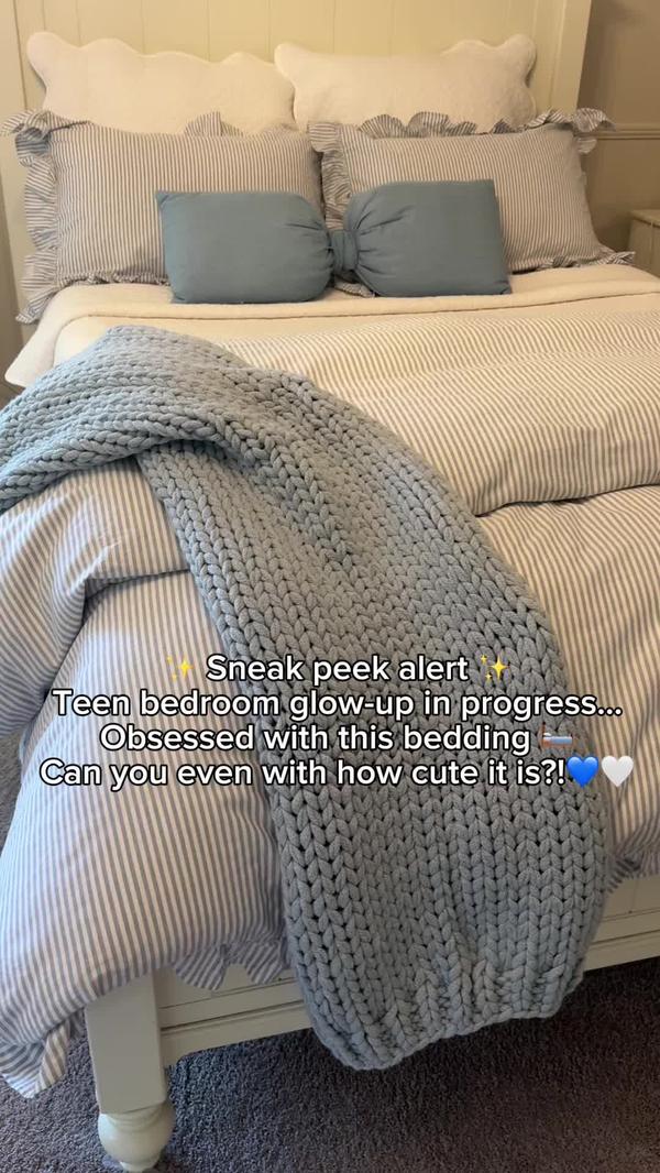 Post by lovedbyalijoy_