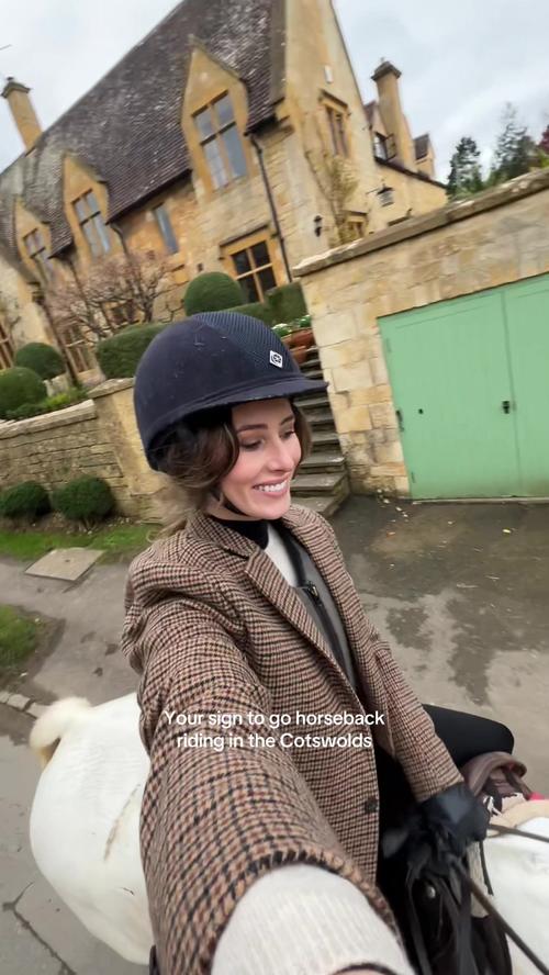 Post by carolinekellerrr